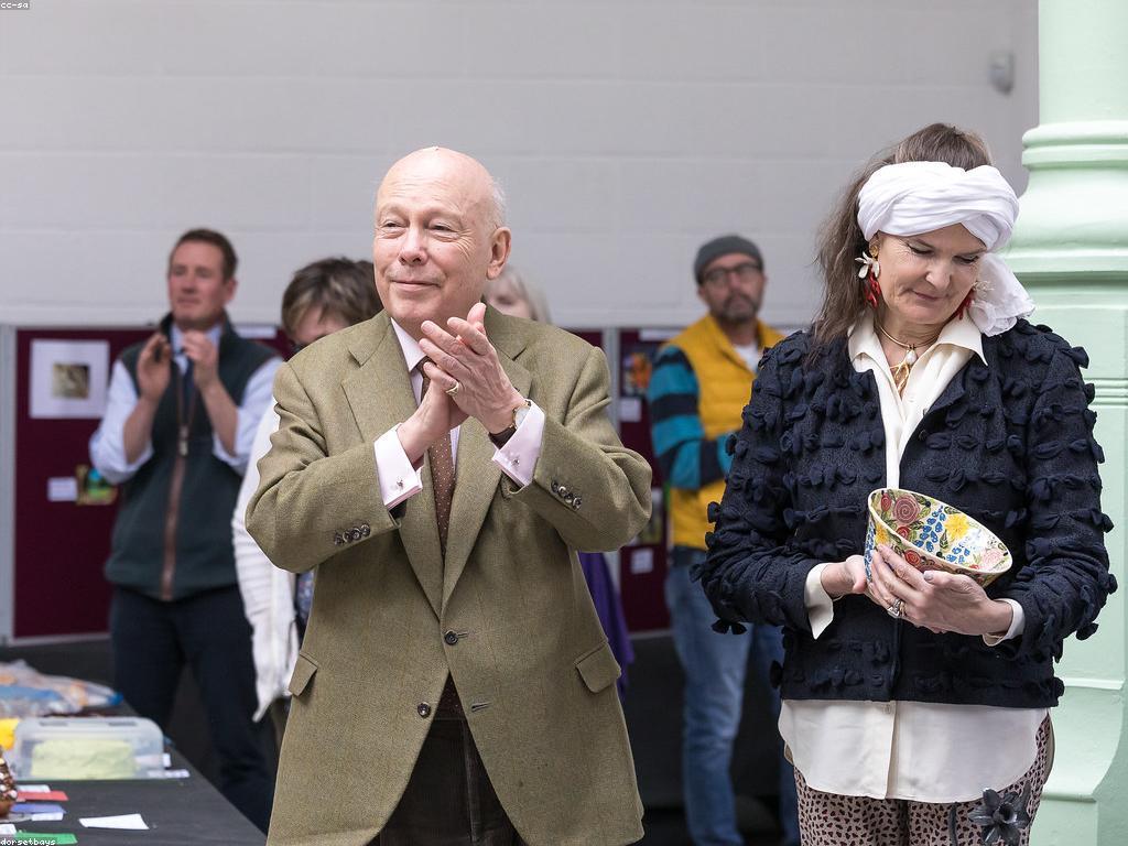 បទបង្ហាញនិងការប្រកួត: យុទ្ធសាស្ត្រដើម្បីជោគជ័យ